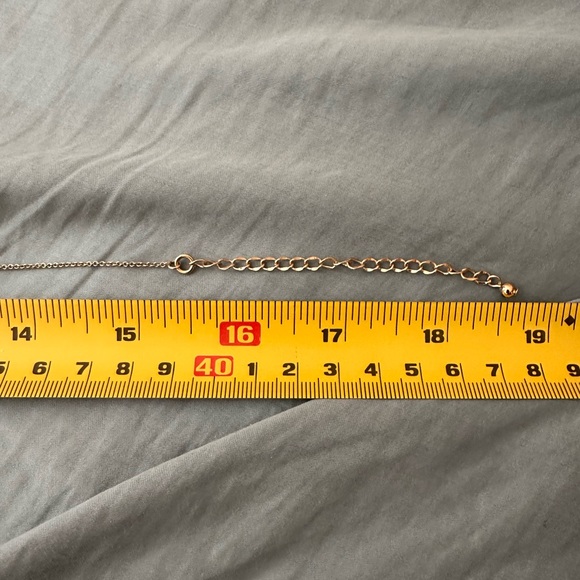 Beautiful medley stones Kate Spade necklace light gold tone - Picture 3 of 3